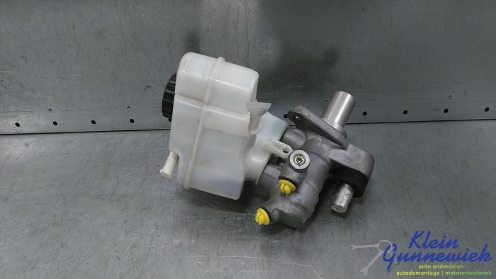 Used Master cylinder Mercedes S-Klasse Price € 60,00 Margin scheme offered by Klein Gunnewiek Autodemontage & Motorentechniek