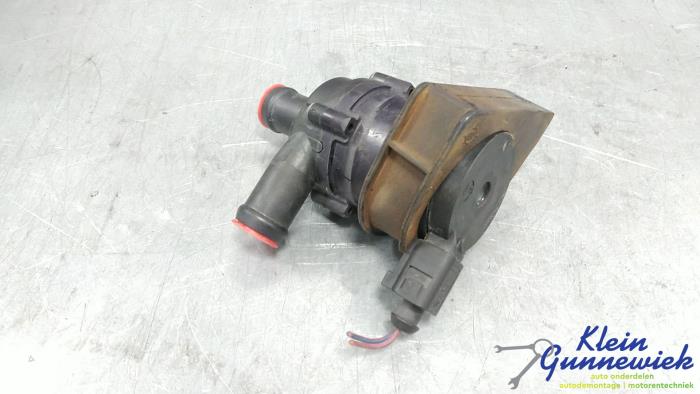 Begagnade Vattenpump Porsche Panamera Pris € 17,00 Marginaltabell erbjuds av Klein Gunnewiek Autodemontage & Motorentechniek