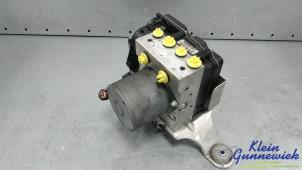 Begagnade ABS-pump Porsche Panamera Pris € 273,00 Marginaltabell erbjuds av Klein Gunnewiek Autodemontage & Motorentechniek