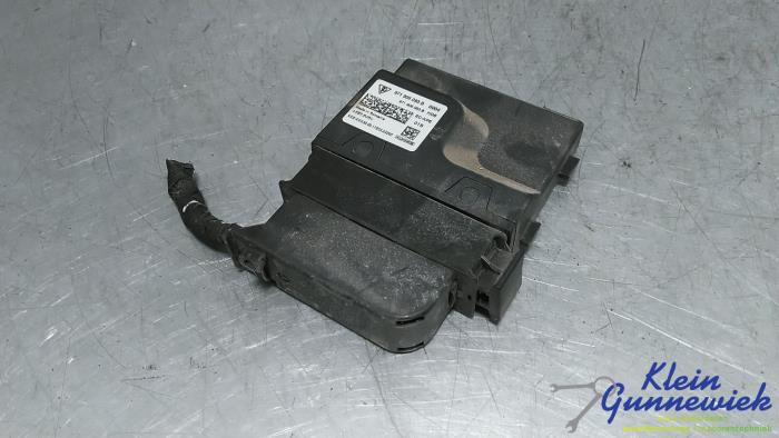 Usagé Module pompe carburant Porsche Panamera Prix € 76,00 Règlement à la marge proposé par Klein Gunnewiek Autodemontage & Motorentechniek