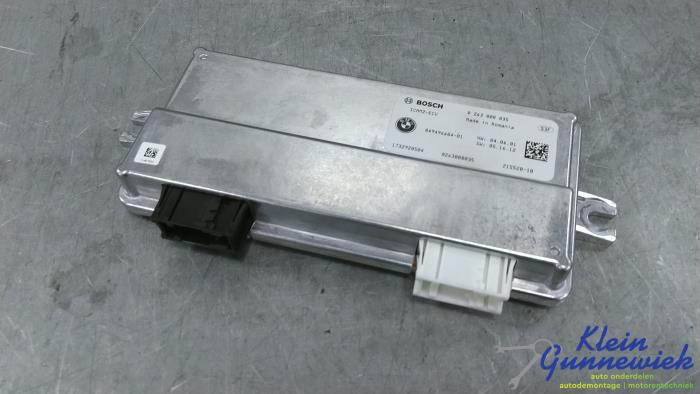 Używane Modul kamery BMW 5-Serie Cena € 256,00 Procedura marży oferowane przez Klein Gunnewiek Autodemontage & Motorentechniek