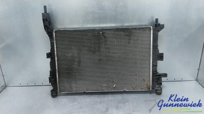 Used Radiator Ford Focus Price € 35,00 Margin scheme offered by Klein Gunnewiek Autodemontage & Motorentechniek
