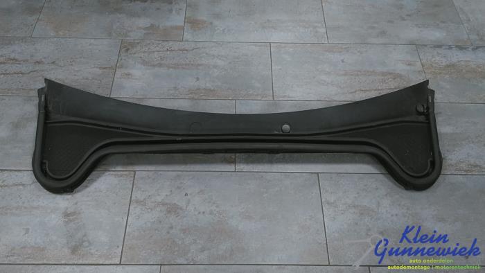 Używane Parawan Ford Focus Cena € 40,00 Procedura marży oferowane przez Klein Gunnewiek Autodemontage & Motorentechniek