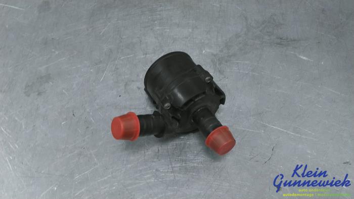 Begagnade Vattenpump Ford Transit Custom Pris € 28,00 Marginaltabell erbjuds av Klein Gunnewiek Autodemontage & Motorentechniek