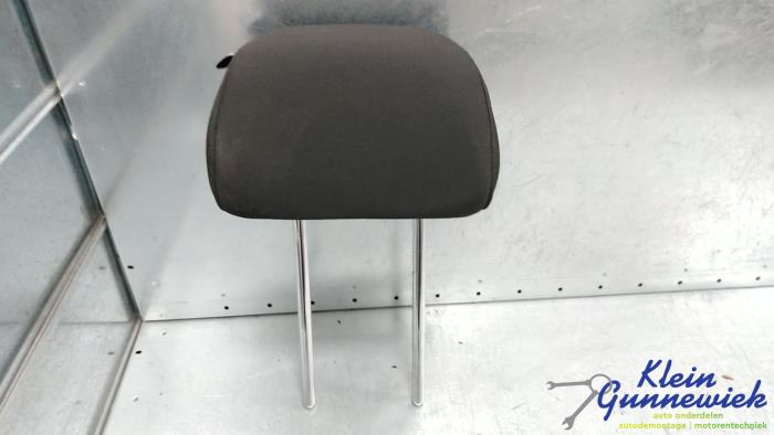 Używane Zaglówek Kia Picanto Cena € 21,00 Procedura marży oferowane przez Klein Gunnewiek Autodemontage & Motorentechniek