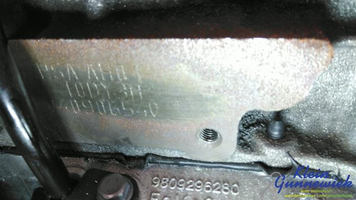 Engine Opel Vivaro - 9833791280 D20DTL