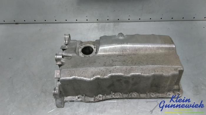 Usagé Couvercle carter Volkswagen Caddy Prix € 40,00 Règlement à la marge proposé par Klein Gunnewiek Autodemontage & Motorentechniek