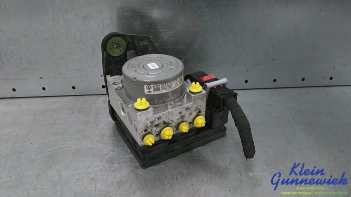 Begagnade ABS-pump Audi A3 Pris € 236,00 Marginaltabell erbjuds av Klein Gunnewiek Autodemontage & Motorentechniek