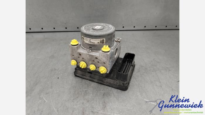 Begagnade ABS-pump BMW 2-Serie Pris € 325,00 Marginaltabell erbjuds av Klein Gunnewiek Autodemontage & Motorentechniek
