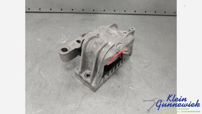 Used Engine mount Volkswagen Beetle Price € 41,00 Margin scheme offered by Klein Gunnewiek Autodemontage & Motorentechniek