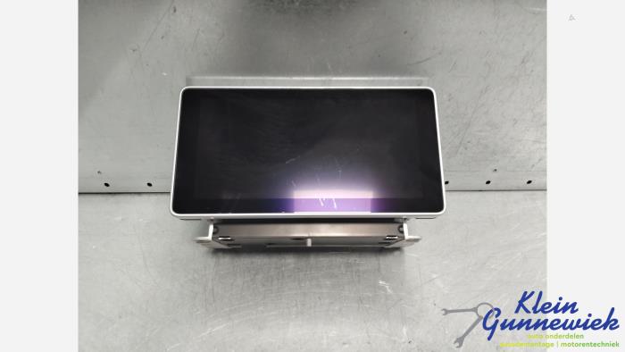 Begagnade Innerdisplay Audi A4 Pris € 243,00 Marginaltabell erbjuds av Klein Gunnewiek Autodemontage & Motorentechniek