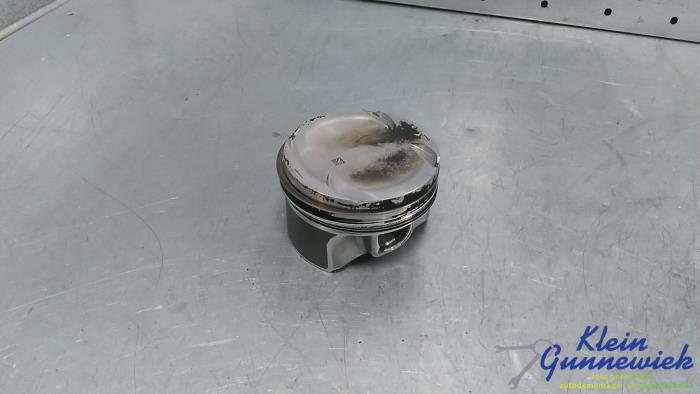 Usagé Piston Audi A4 Prix € 77,00 Règlement à la marge proposé par Klein Gunnewiek Autodemontage & Motorentechniek