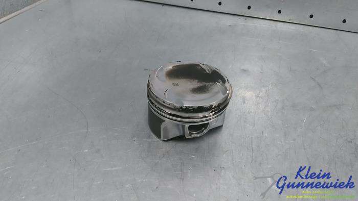 Usagé Piston Audi A4 Prix € 77,00 Règlement à la marge proposé par Klein Gunnewiek Autodemontage & Motorentechniek