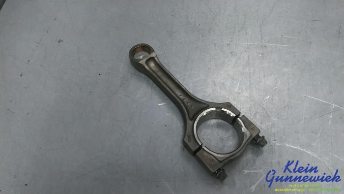 Gebrauchte Pleuelstange BMW 1-Serie Preis € 72,00 Margenregelung angeboten von Klein Gunnewiek Autodemontage & Motorentechniek