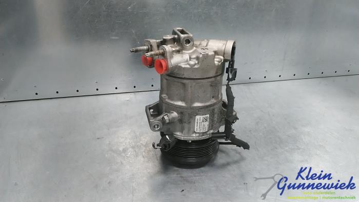 Usagé Pompe clim Ford Focus Prix € 92,00 Règlement à la marge proposé par Klein Gunnewiek Autodemontage & Motorentechniek