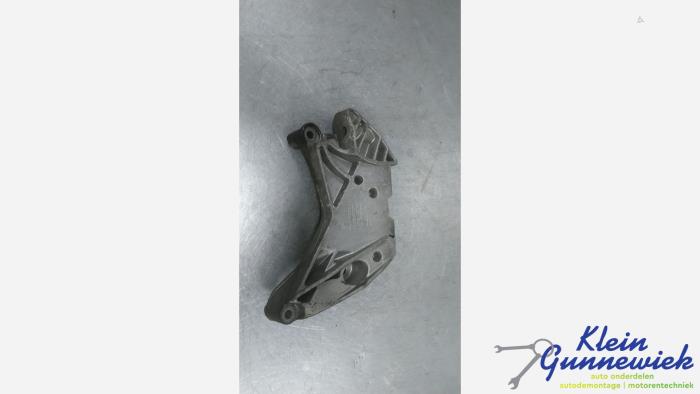 Used Engine mount Volkswagen E-Golf Price € 25,00 Margin scheme offered by Klein Gunnewiek Autodemontage & Motorentechniek