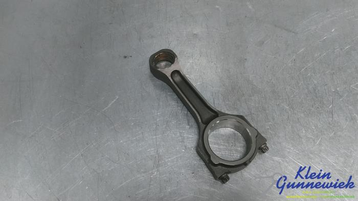 Używane Korbowód Ford Transit Cena € 68,00 Procedura marży oferowane przez Klein Gunnewiek Autodemontage & Motorentechniek