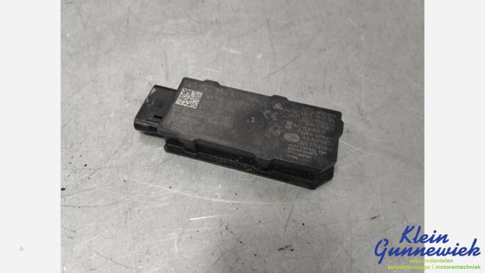 Używane Antena Volkswagen ID.3 Cena € 20,00 Procedura marży oferowane przez Klein Gunnewiek Autodemontage & Motorentechniek