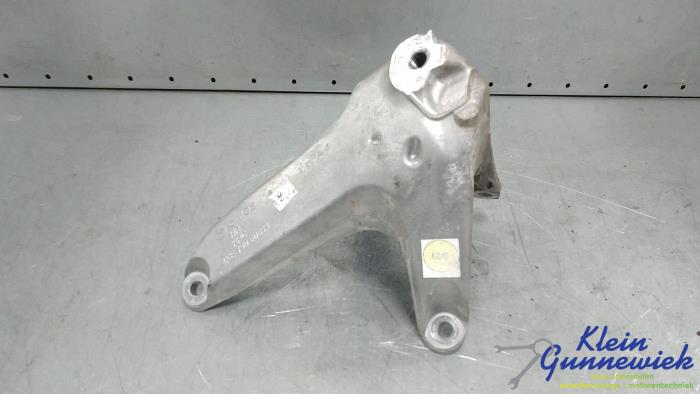 Used Engine mount Audi E-Tron Price € 25,00 Margin scheme offered by Klein Gunnewiek Autodemontage & Motorentechniek