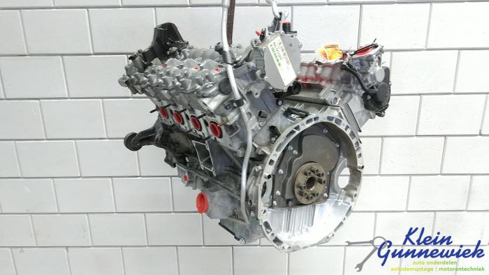 Używane Silnik Mercedes S-Klasse Cena € 7.500,00 Procedura marży oferowane przez Klein Gunnewiek Autodemontage & Motorentechniek