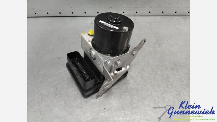 Begagnade ABS-pump BMW 3-Serie Pris € 36,00 Marginaltabell erbjuds av Klein Gunnewiek Autodemontage & Motorentechniek