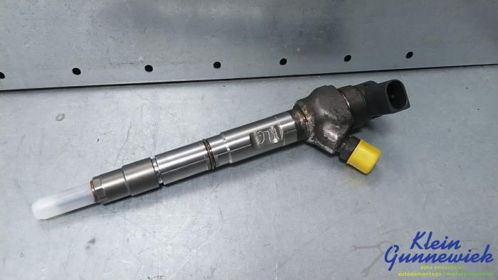 Używane Wtryskiwacz (Diesel) Volkswagen E-Golf Cena € 38,00 Procedura marży oferowane przez Klein Gunnewiek Autodemontage & Motorentechniek