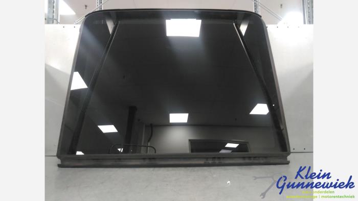 Używane Szyba szyberdachu Audi SQ5 Cena € 225,00 Procedura marży oferowane przez Klein Gunnewiek Autodemontage & Motorentechniek