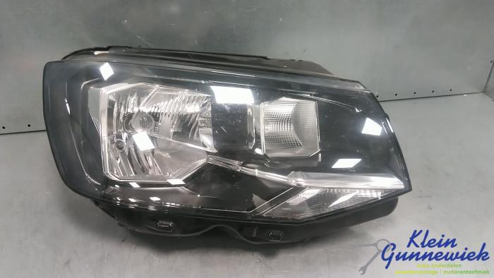 Używane Reflektor prawy Volkswagen Transporter Cena € 175,00 Procedura marży oferowane przez Klein Gunnewiek Autodemontage & Motorentechniek