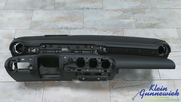 Usados Salpicadero Mercedes A-Klasse Precio € 595,00 Norma de margen ofrecido por Klein Gunnewiek Autodemontage & Motorentechniek