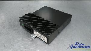 Usagé Amplificateur radio BMW 1-Serie Prix € 30,00 Règlement à la marge proposé par Klein Gunnewiek Autodemontage & Motorentechniek