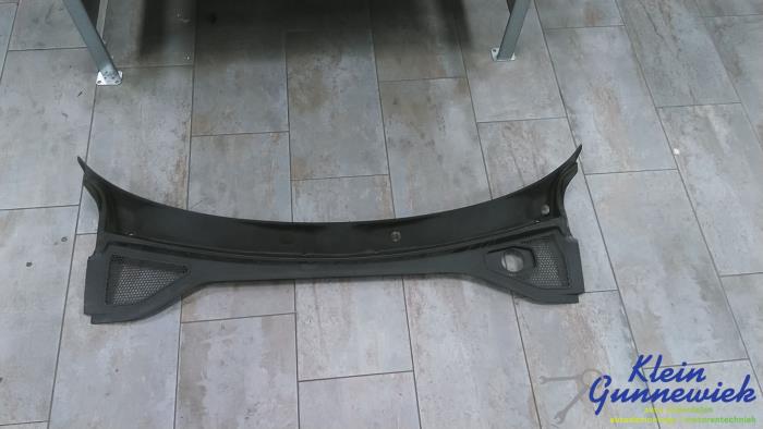 Używane Parawan Audi RS3 Cena € 25,00 Procedura marży oferowane przez Klein Gunnewiek Autodemontage & Motorentechniek