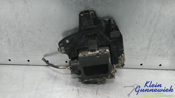 Begagnade Farthållarsensor Mercedes A-Klasse Pris € 225,00 Marginaltabell erbjuds av Klein Gunnewiek Autodemontage & Motorentechniek