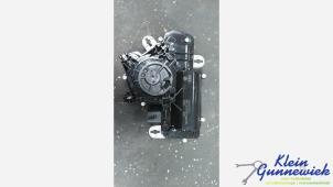 Gebrauchte Schließhilfsmotor Heckklappe Volkswagen Tiguan Preis € 95,00 Margenregelung angeboten von Klein Gunnewiek Autodemontage & Motorentechniek