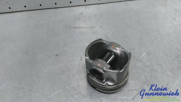 Piston d'un Opel Vivaro 2021