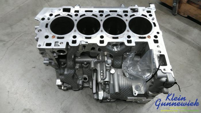 Used Engine crankcase Mercedes A-Klasse Price € 1.895,00 Margin scheme offered by Klein Gunnewiek Autodemontage & Motorentechniek