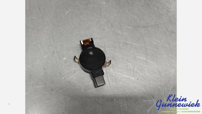 Begagnade Regnsensor BMW 7-Serie Pris € 86,00 Marginaltabell erbjuds av Klein Gunnewiek Autodemontage & Motorentechniek