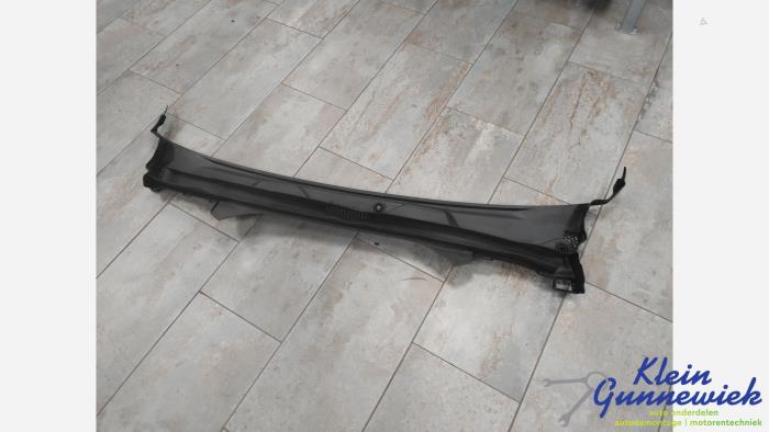 Używane Parawan BMW 7-Serie Cena € 29,00 Procedura marży oferowane przez Klein Gunnewiek Autodemontage & Motorentechniek
