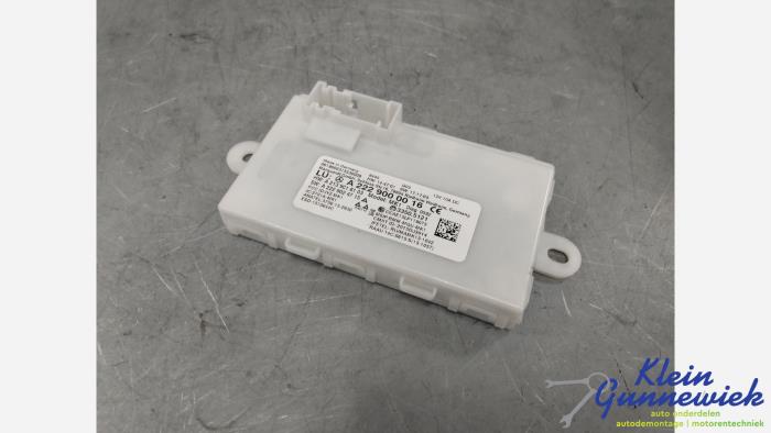 Usagé Ordinateur divers Mercedes E-Klasse Prix € 67,00 Règlement à la marge proposé par Klein Gunnewiek Autodemontage & Motorentechniek