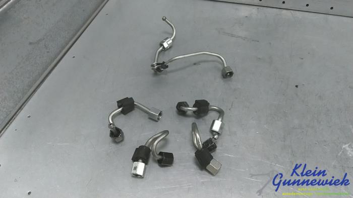Używane Przewód paliwowy Volkswagen Caddy Cena € 65,00 Procedura marży oferowane przez Klein Gunnewiek Autodemontage & Motorentechniek