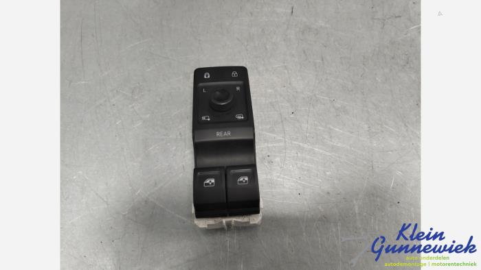 Usados Interruptor combinado de ventanillas Volkswagen ID.5 Precio € 44,00 Norma de margen ofrecido por Klein Gunnewiek Autodemontage & Motorentechniek
