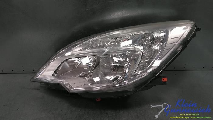 Używane Reflektor lewy Opel Meriva Cena € 105,00 Procedura marży oferowane przez Klein Gunnewiek Autodemontage & Motorentechniek