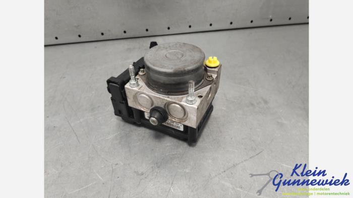 Begagnade ABS-pump Opel Corsa Pris € 249,00 Marginaltabell erbjuds av Klein Gunnewiek Autodemontage & Motorentechniek