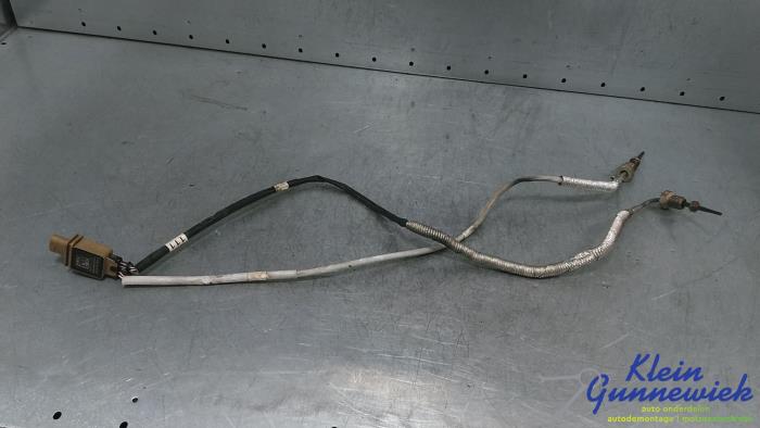 Usagé Sensor température d’échappement Volkswagen Golf Prix € 64,00 Règlement à la marge proposé par Klein Gunnewiek Autodemontage & Motorentechniek