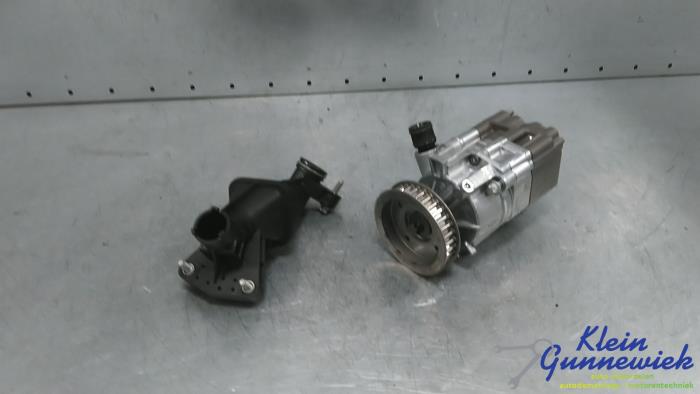 Begagnade Oljepump Mercedes A-Klasse Pris € 175,00 Marginaltabell erbjuds av Klein Gunnewiek Autodemontage & Motorentechniek