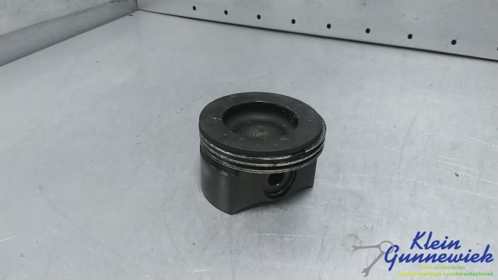 Usados Pistón Volkswagen Golf Precio € 92,00 Norma de margen ofrecido por Klein Gunnewiek Autodemontage & Motorentechniek