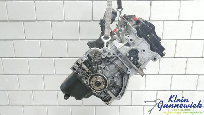 Engine from a BMW 1-Serie 2004