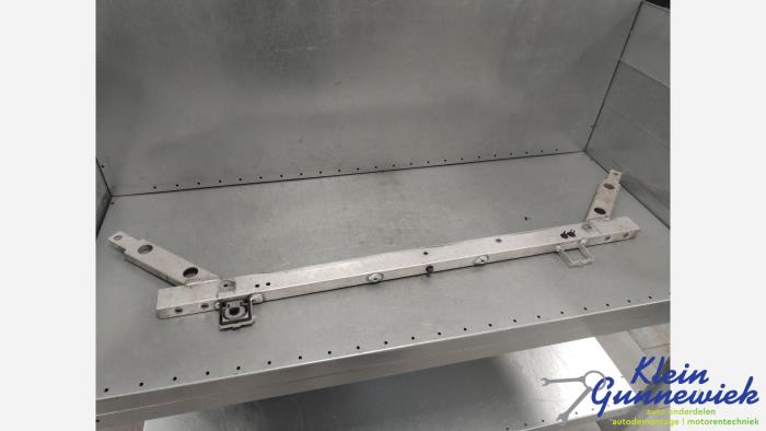Begagnade Front Volvo XC90 Pris € 25,00 Marginaltabell erbjuds av Klein Gunnewiek Autodemontage & Motorentechniek