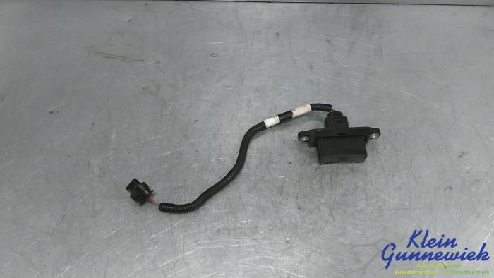 Begagnade Sensor (övriga) Volvo XC90 Pris € 30,00 Marginaltabell erbjuds av Klein Gunnewiek Autodemontage & Motorentechniek