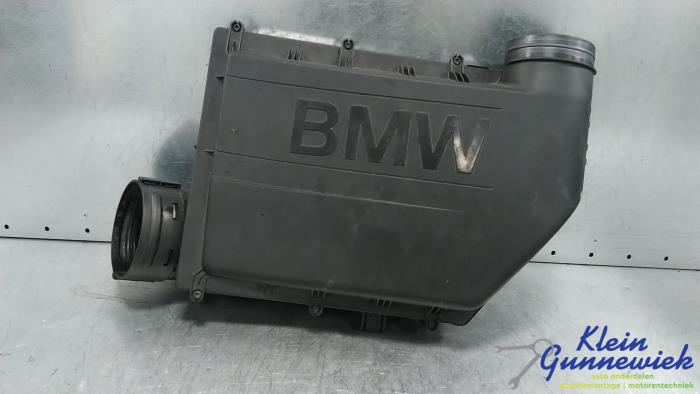 Gebrauchte Luftfiltergehäuse BMW X5 Preis € 75,00 Margenregelung angeboten von Klein Gunnewiek Autodemontage & Motorentechniek