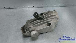Usagé Support moteur BMW 7-Série Prix € 35,00 Règlement à la marge proposé par Klein Gunnewiek Autodemontage & Motorentechniek